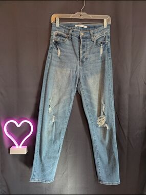 Celebrity Pink High-Rise Distressed Blue Button Up Straight Leg Women’s Jeans